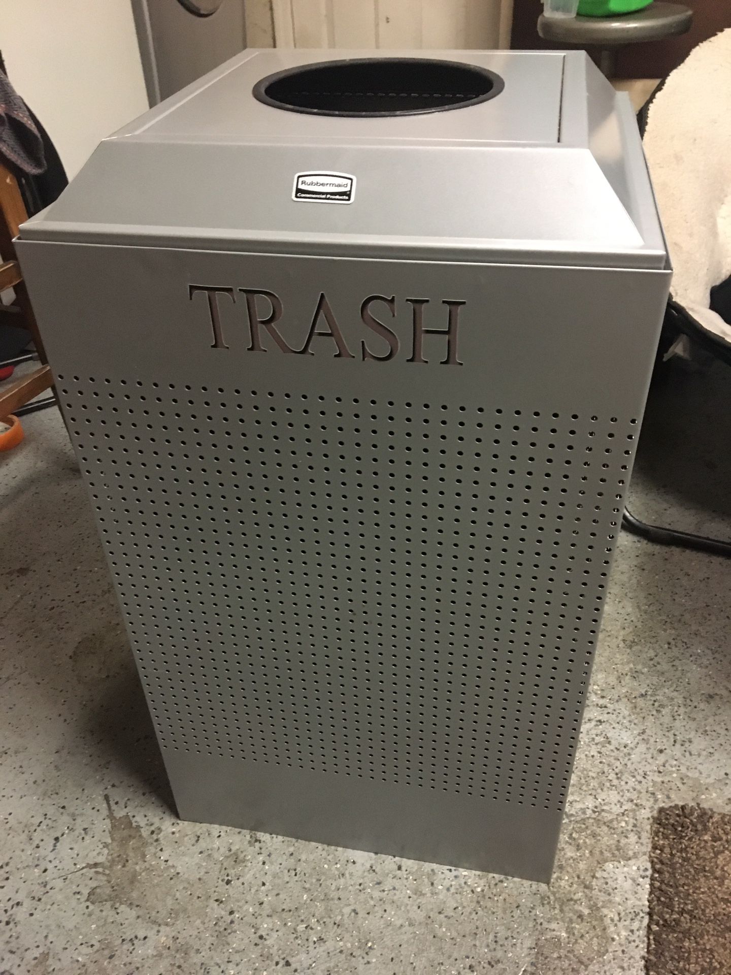Rubbermaid commercial trash can