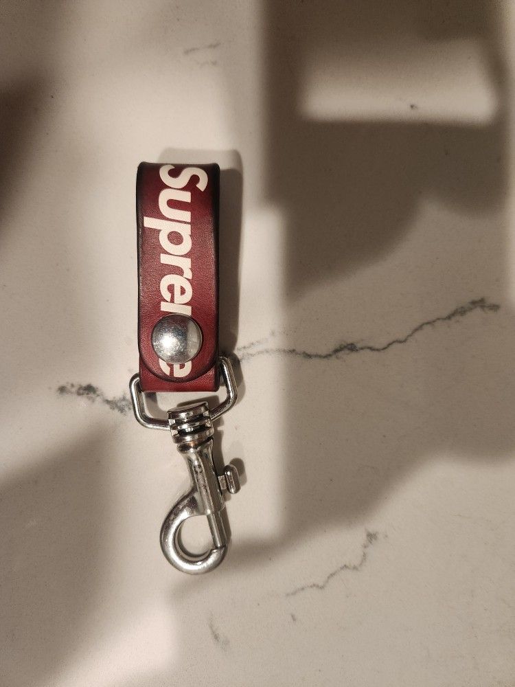 Supereme Keychain