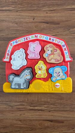 Fisher-Price Farm Animal Puzzle Shape Baby Toy with Music & Sounds ( Price Firm!)