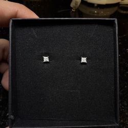3’mm 925 Silver Vvs Moissanite Square Studs 