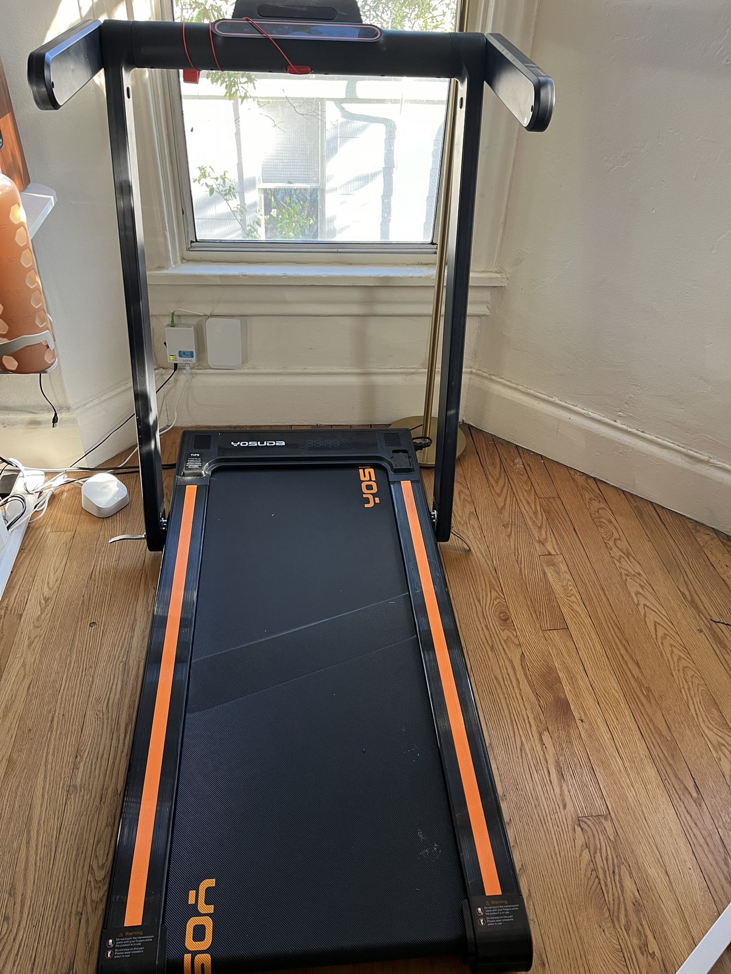 ***Sunday Delivery Available*** Treadmill For Small Space Or Standing Desk