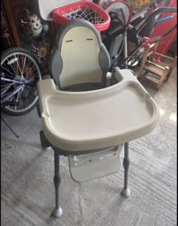 Gray/ white highchair