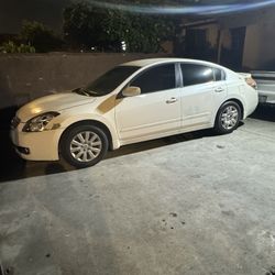 Nissan Altima 2008