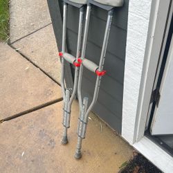 Adult Crutches