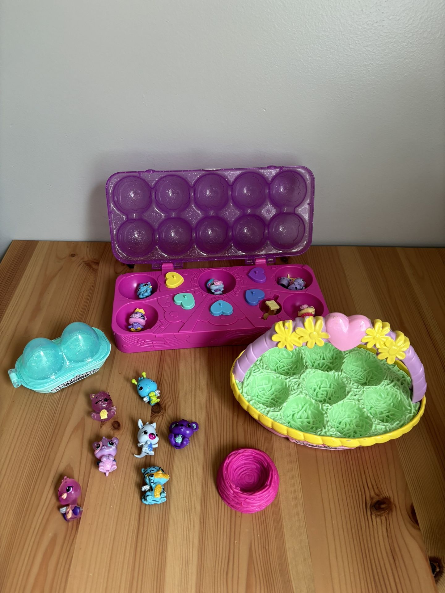 Hatchimals Large Lot Figures Egg Carry Carton Stage Basket Nest
