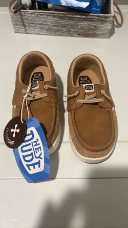 Hey dude boy shoes