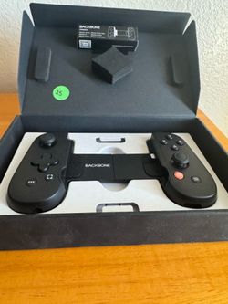 iPhone 13/14 backbone controller