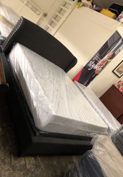 QUEEN BED SET