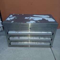 Vintage Aluminum Tool Box Made In Taiwan 