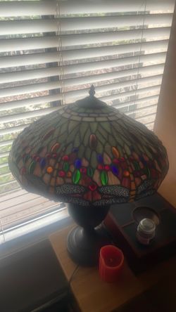 Tiffany dragon fly lamp