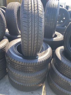 SET BRIDGESTONE DULER 265/70/17 SEMI NEW 95%TREAD LIFE $300 PRICE INCLUDE PROFESSIONAL INSTALLATION AND TAX