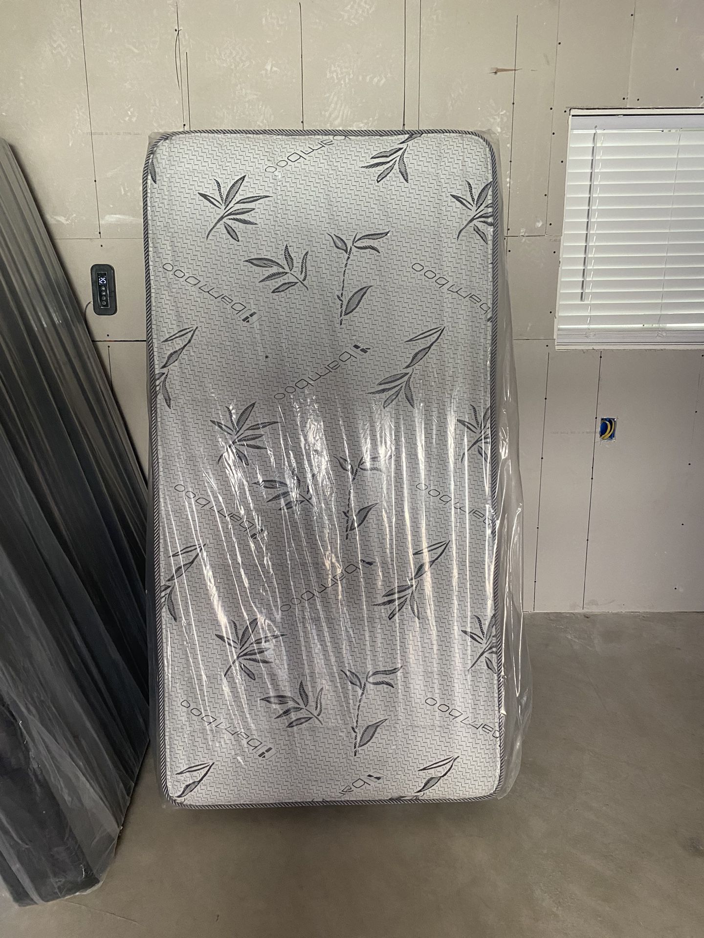 Twin Size Mattress And Box Spring 