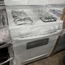 30” W  GE Gas Range White Color 