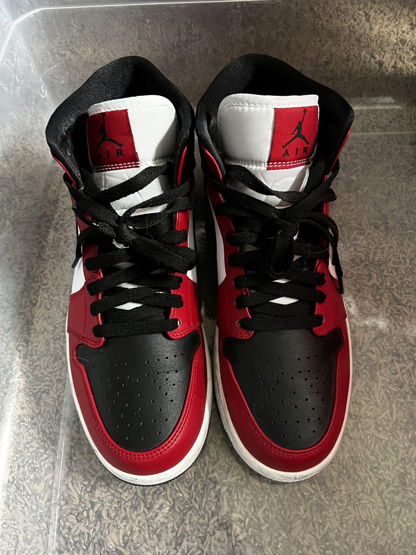 Jordan Mid “Chicago” Size