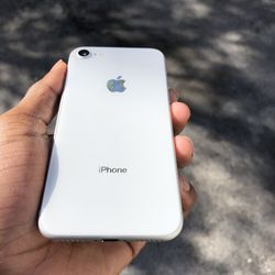 UNLOCKED IPHONE 8/ READY FOR USE 🔥