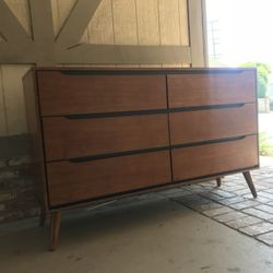 New Mid Century Dresser.  Solid Wood / Dark Oak Finish.  58x17x35H.  Free Delivery!