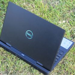 Dell G5 Gaming Laptop 