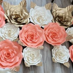 Paper Flowers And Paper Roses. Flores De Papel.