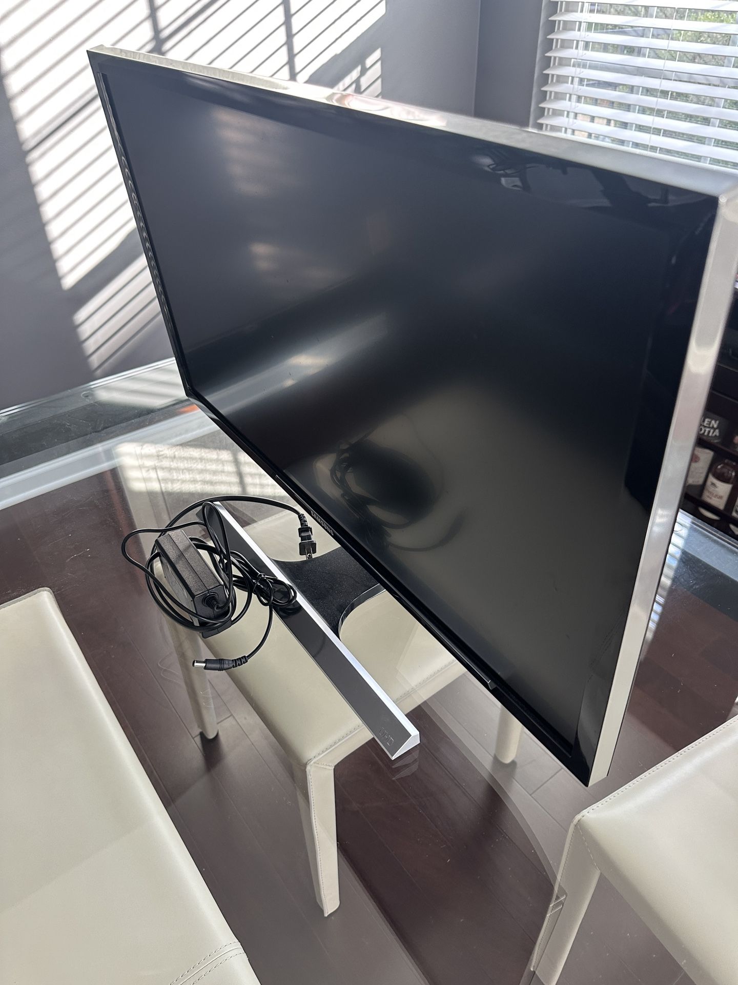 Samsung 4K Monitor model U28E590D