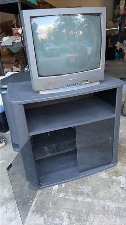 20” SANYO CRT + STAND