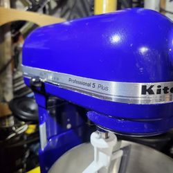 5 Quart  Kitchen Aid Cobalt Blue W/ 3 Attachments