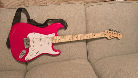 2024 SQUIER SONIC STRATOCASTOR