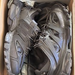 Balenciaga Sneakers Size 8 Black