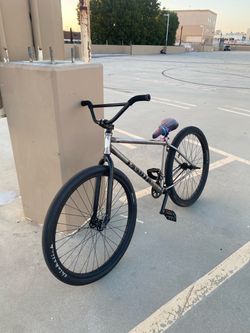 Trade frame