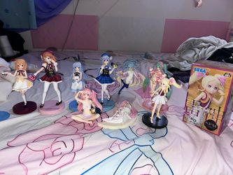 Anime Figures (25 Each)