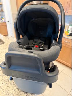 Uppa baby mesa max car seat