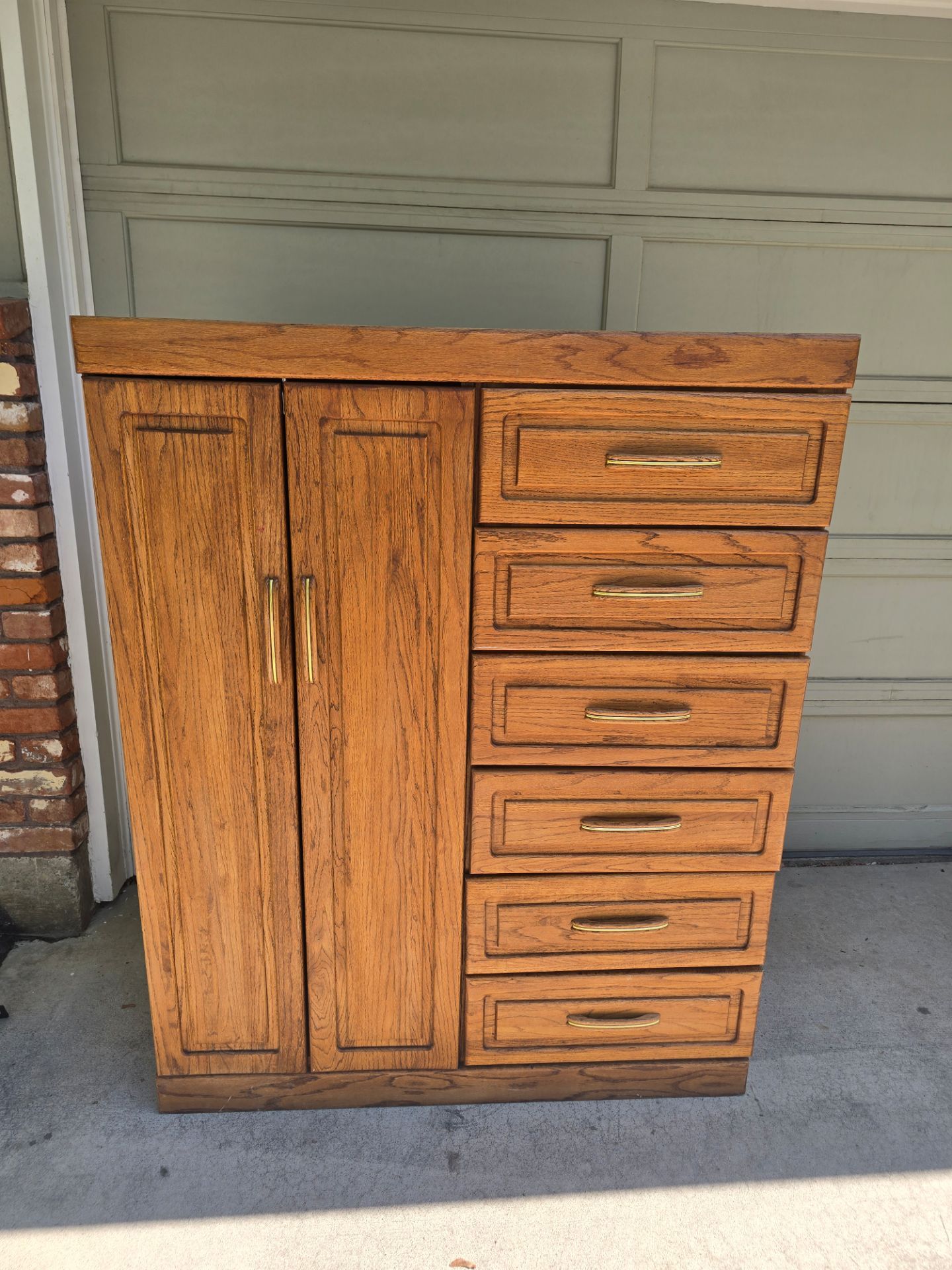 Dresser Armoir