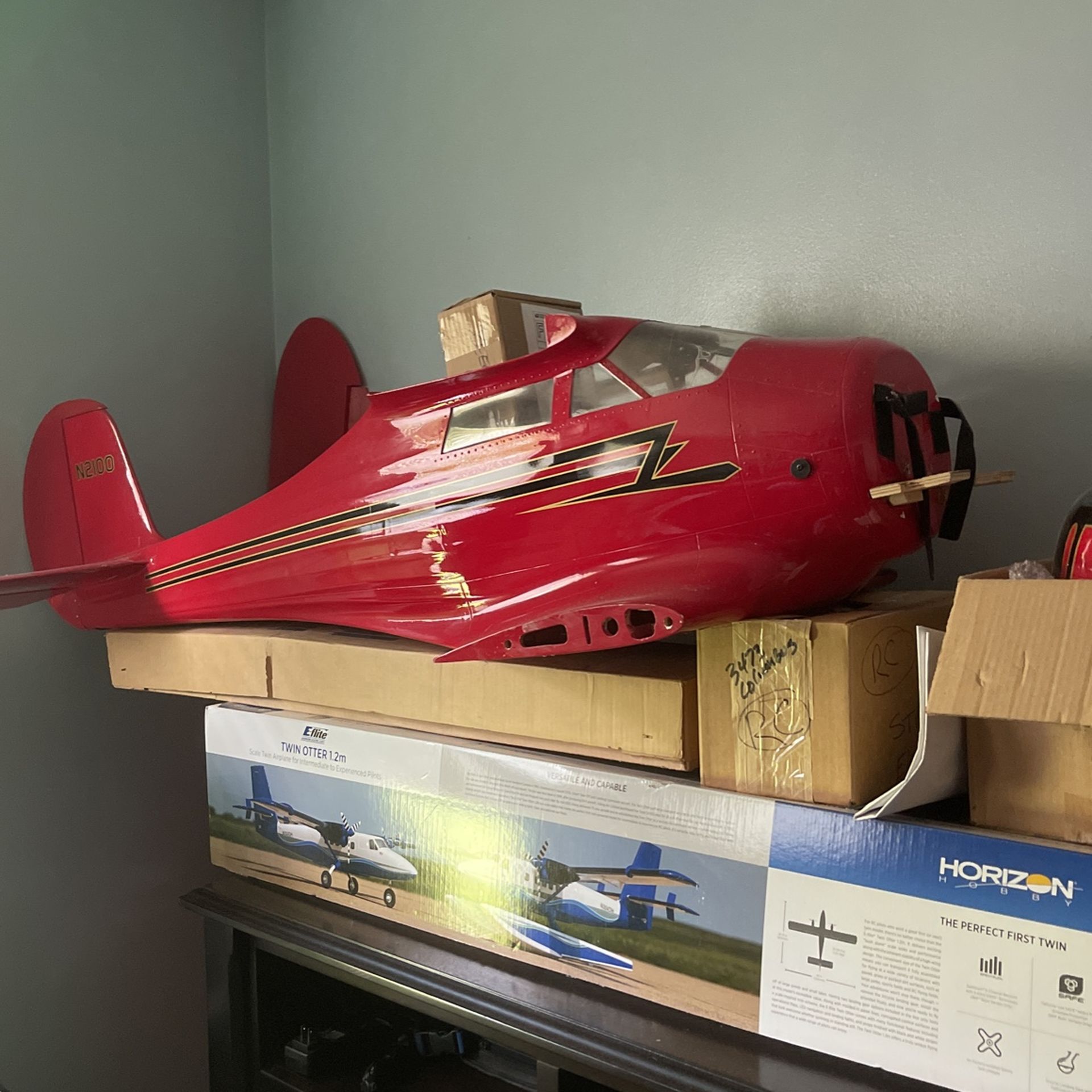 R/C Fiberglass Beech Craft Biplane With Retracts
