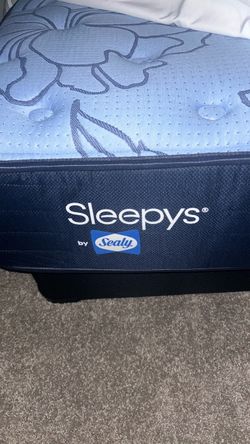 Sleepys Queen Bed