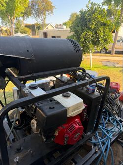 Hot water pressure washer