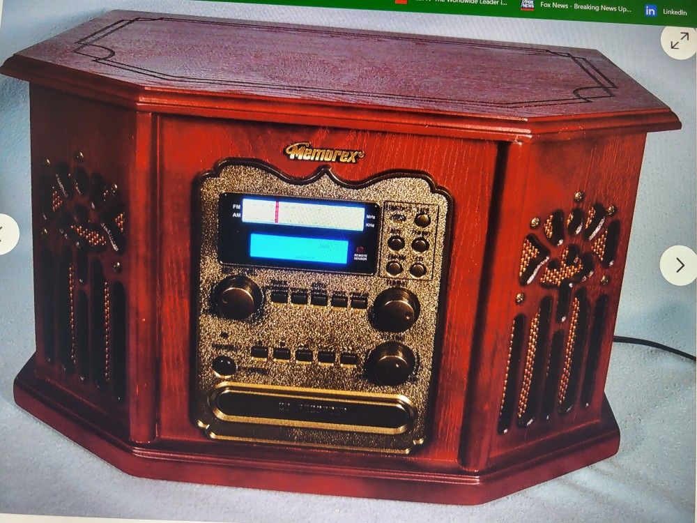 Memorex Model 9290MMO - VINTAGE LOOK-turntable/Cassette/AM/FM Radio/CD Recorder