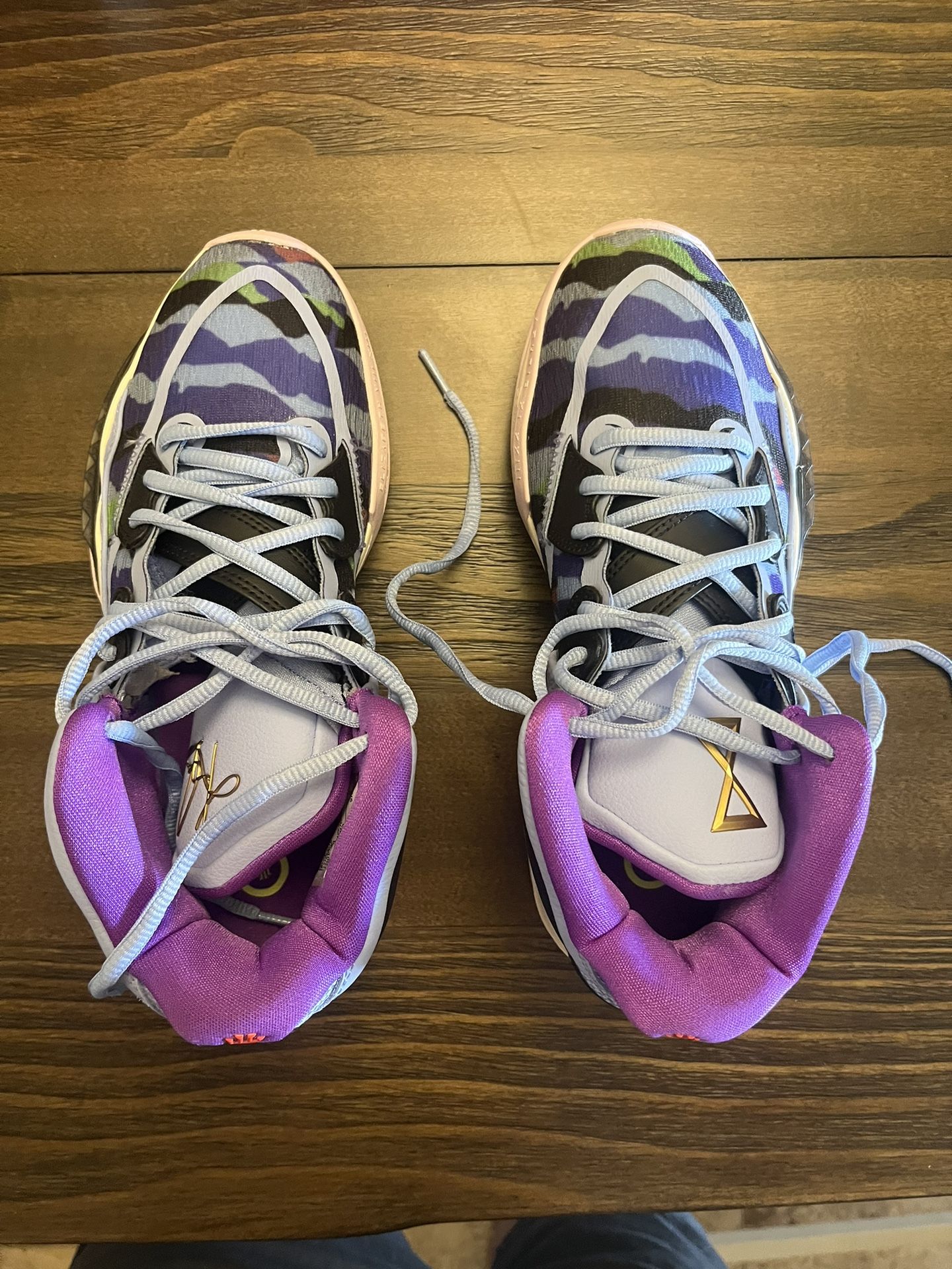 Kyrie Infinity Brand New Size 8/9.5