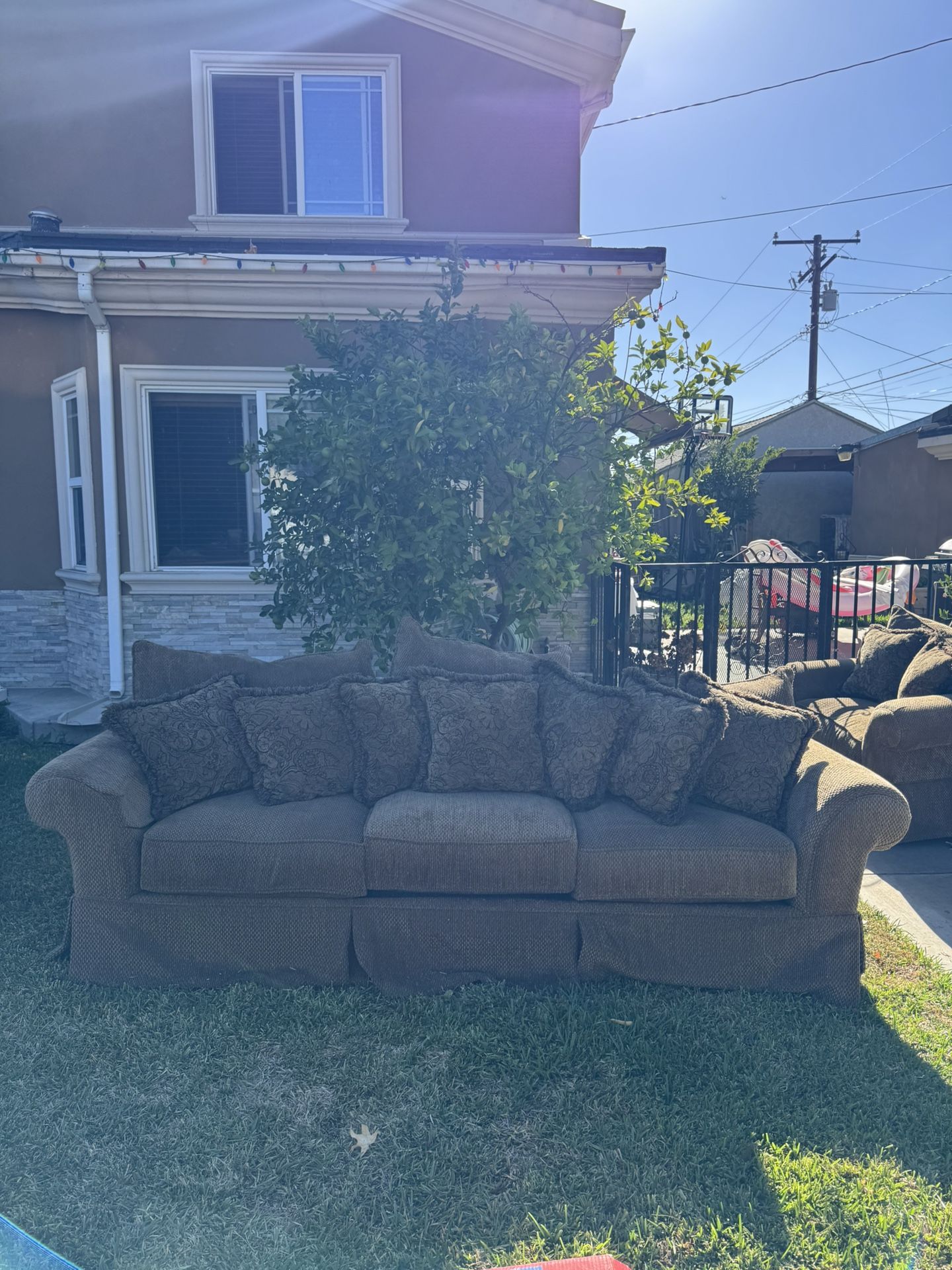 Free couch 