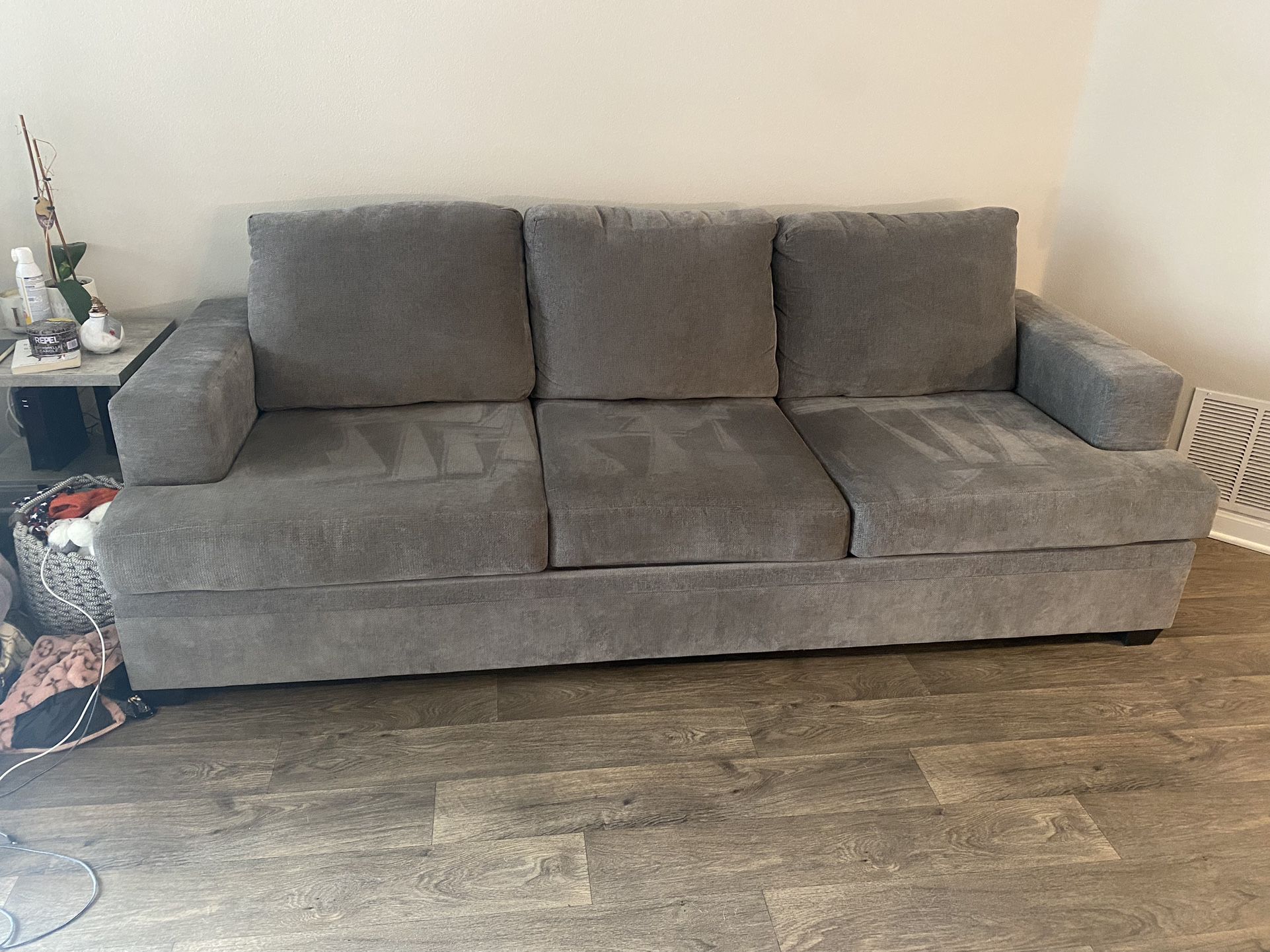 Comfortable 3 Cushion Couch