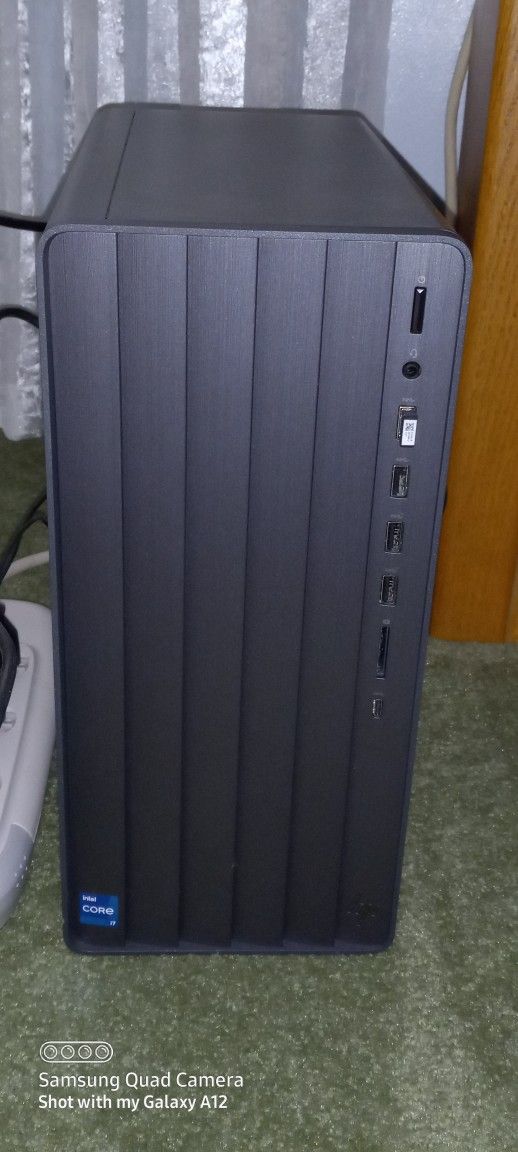 HP ENVY COMPUTER