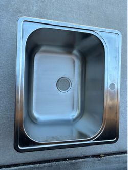 New sink laundry room 25 “ farm house deep utility