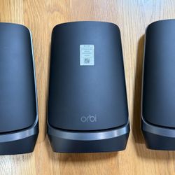 Netgear Orbi 960 Series Quad-band WiFi 6E Mesh 3-Pack  