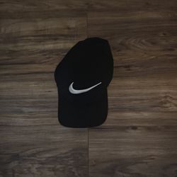 Black Nike Swoosh Hat