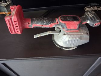 Milwaukee battery compatible vibrator w suction cup for tile