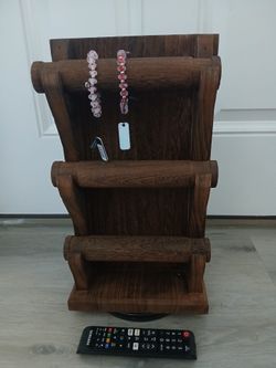 Wooden 3-Tier Rotating  jewelery Rack
