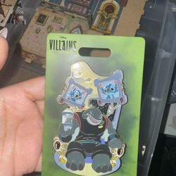 D23 2024 MOG WDI Mickeys of Glendale Villains Gantu Lilo and Stitch Pin LE400