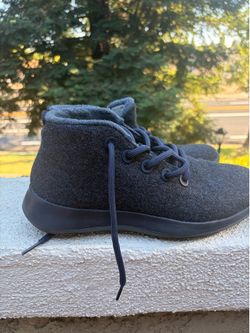 NEW Allbirds Men’s Merino Wool Sneakers - Size 9 - Navy Blue