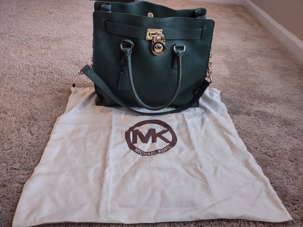 Michael Kors Authentic Shoulder Bag 