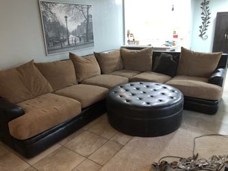 Sectional couch with matching ottoman
