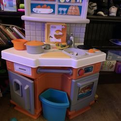 Little Tikes Homegrown Kitchen