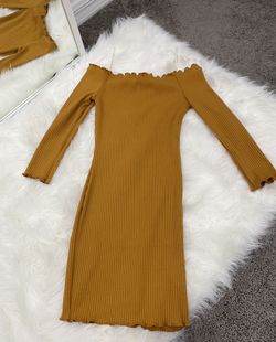Mustard dress 